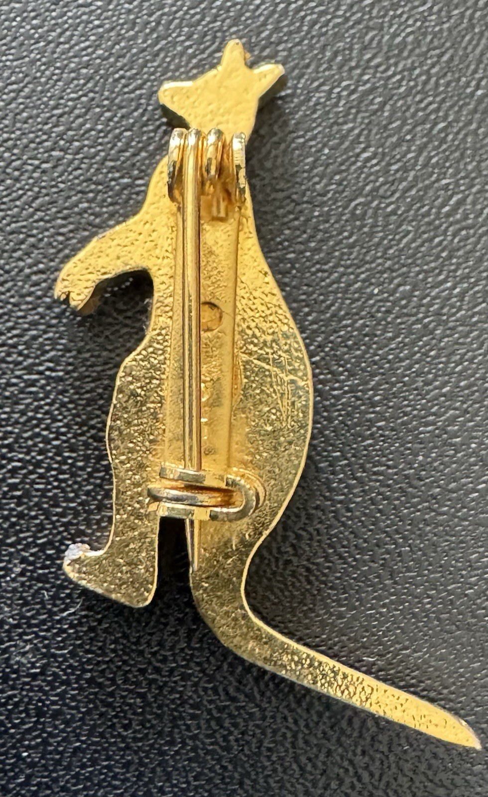 Vintage Lega Australian Opal Chip Inlay Kangaroo brooch pin