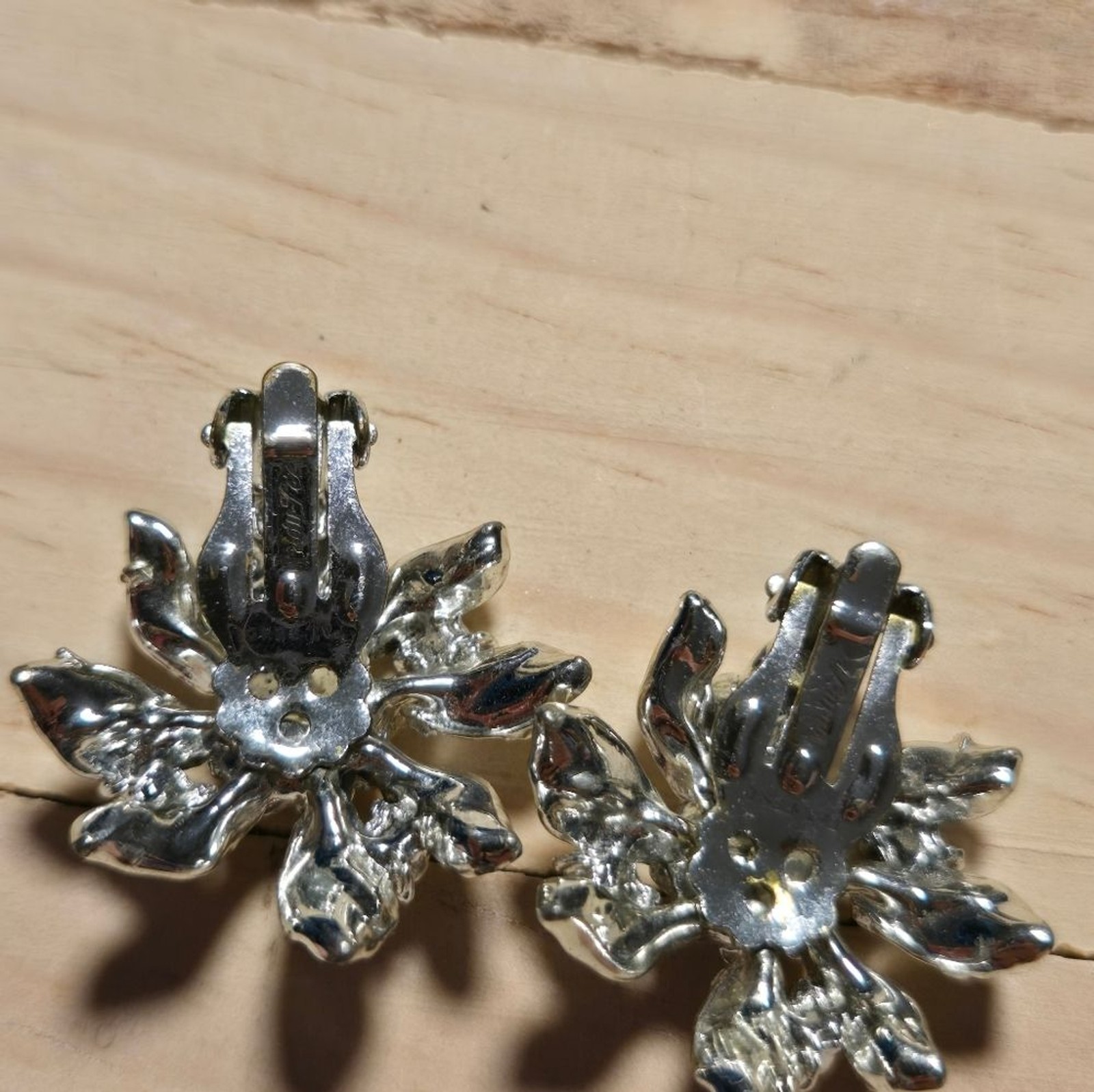 Judy Lee Moonglow Lucite Aurora Borealis Rhinestone Flower Vintage 1950 Earrings