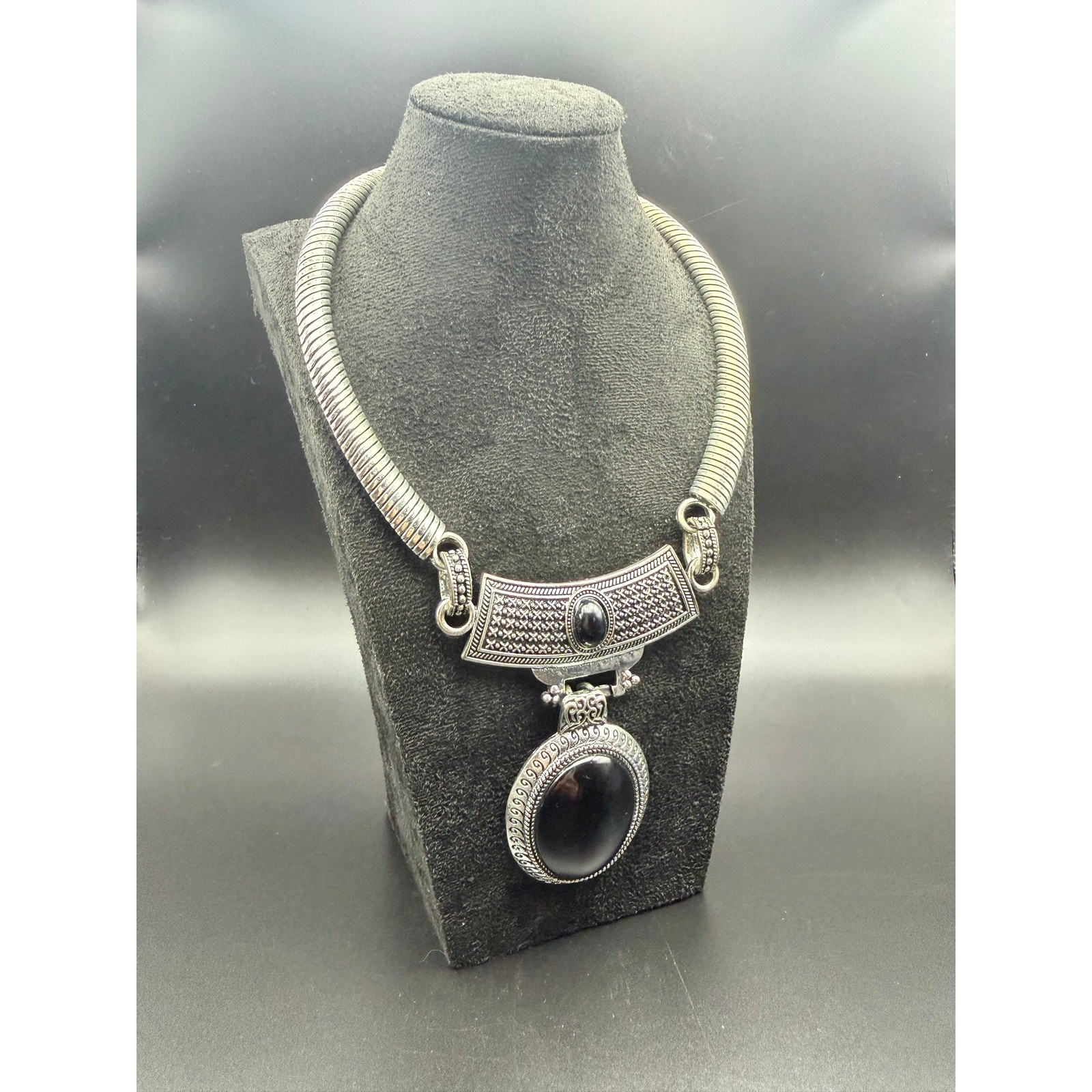 Vintage style silver-tone necklace with black enamel pendant