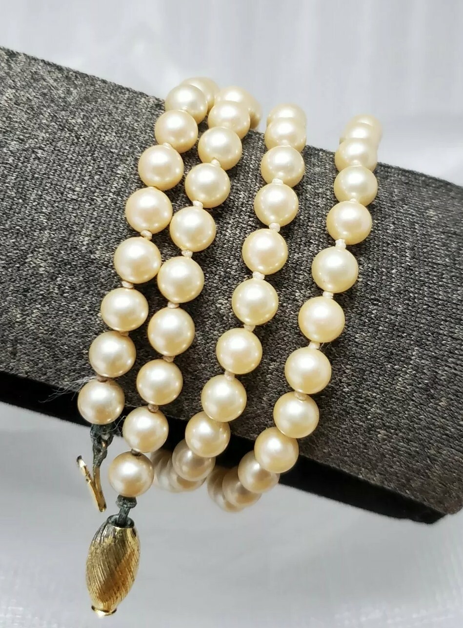 Vintage Hand Knot Ivory Creamy Glass Faux Pearl Single Strand 24 Inch Necklace