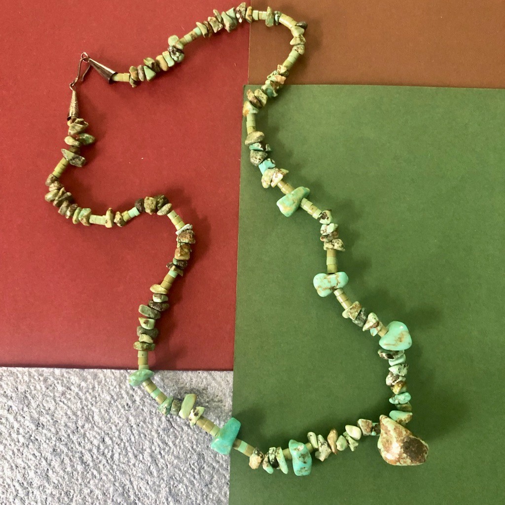 VTG South W Native TURQUOISE NECKLACE 22″ Nuggets Silver Cones Hook Clasp 70-80s
