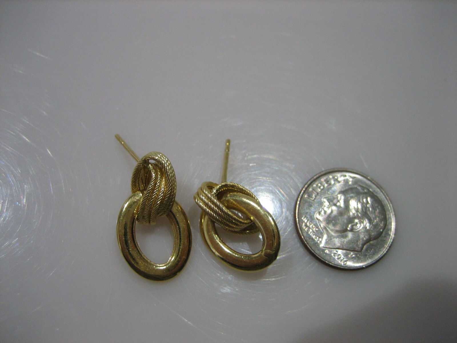 VINTAGE 18K YELLOW GOLD SMOOTH TEXTURED DOUBLE HOOP EARRINGS 2.5 GRAMS