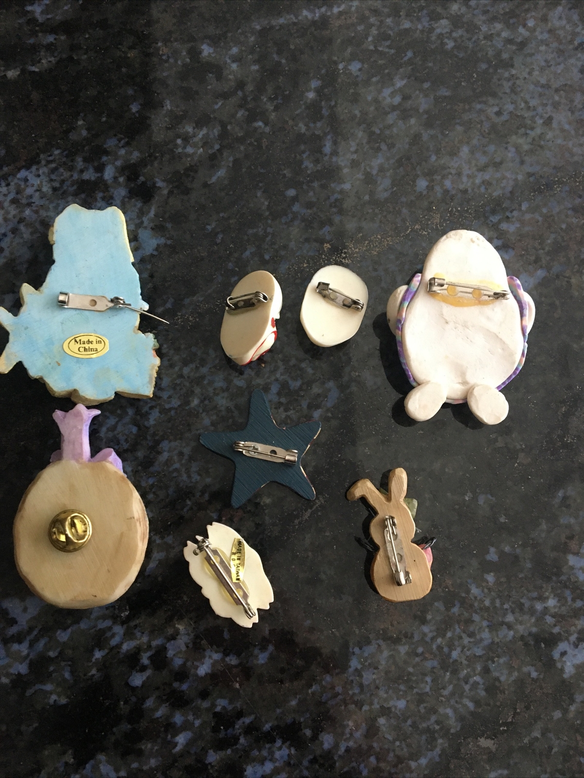 Lot Of Random Pins Brooches Resine Different Sizes Colors Holidays Faces 8 Pcs