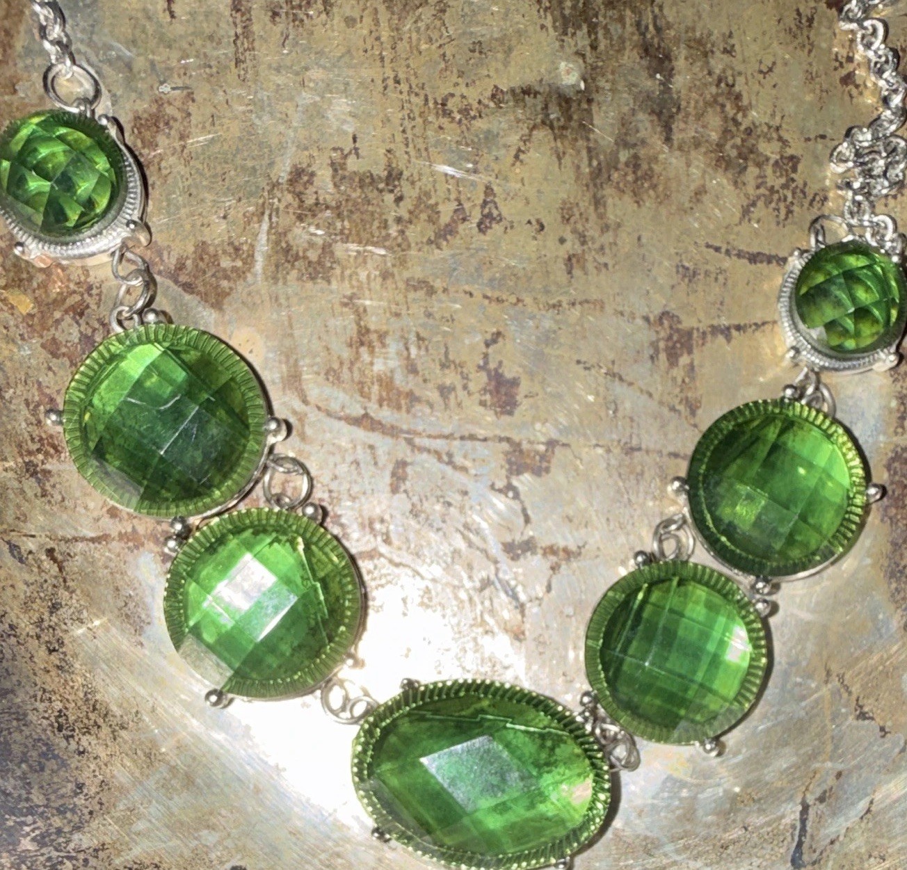 Uranium glassNecklace 6 Round Stones Center Oval Lg Stone Set In 925 Silver 16″