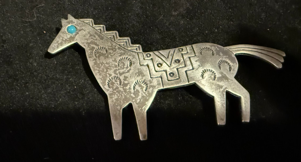 Equestrian Brooch JJ 1988 Pewter with Brushed Silver Tone Horse Pin Stone Eye 3″
