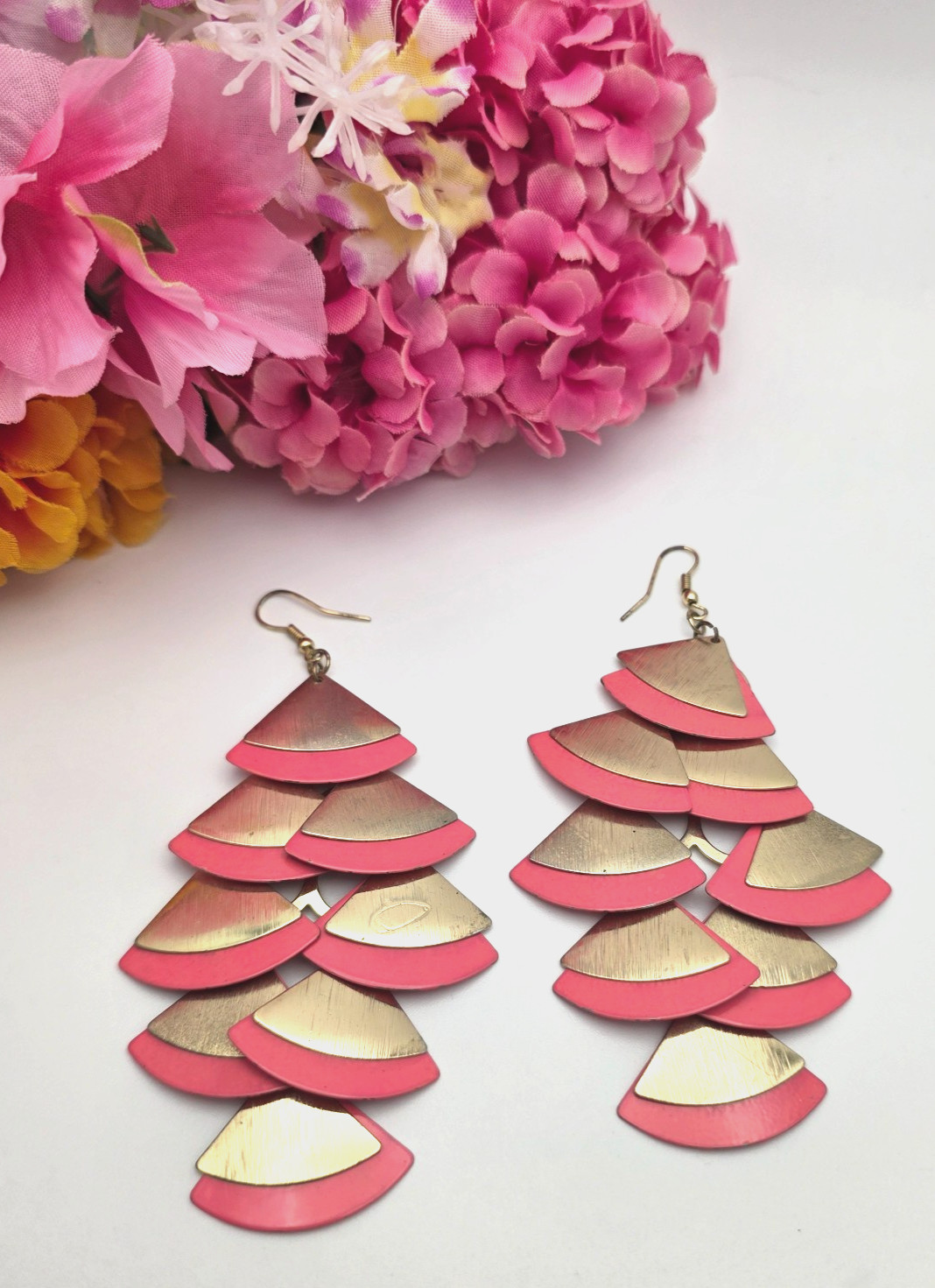 Vintage Coral Pink Enamel Gold Tone Layered Cascade Dangle Earrings Boho 4 In