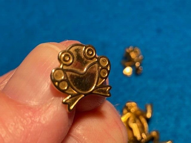 Vintage Frog Pin lot of 6 – Pin, stickpin all metal – 60’s 70’s 80’s