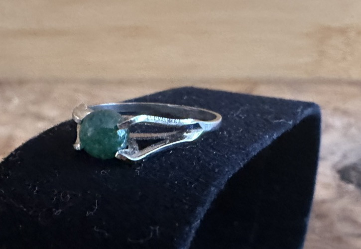Vintage Silver Tone Ring Green Polished Stone Ring Size 4.25