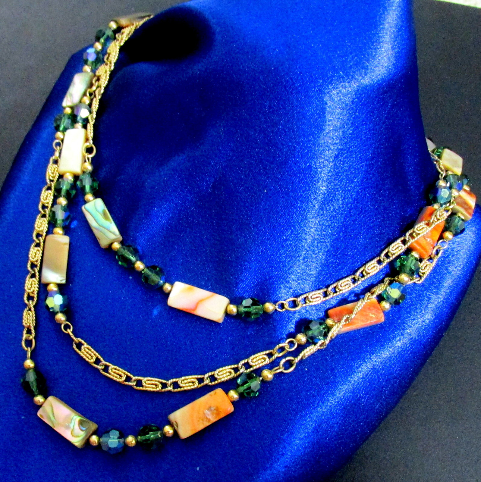 VTG RUNWAY NAPIER 60″ CHAIN ABALONE MOP GREEN CRYSTAL BEAD NECKLACE BOOK PIECE