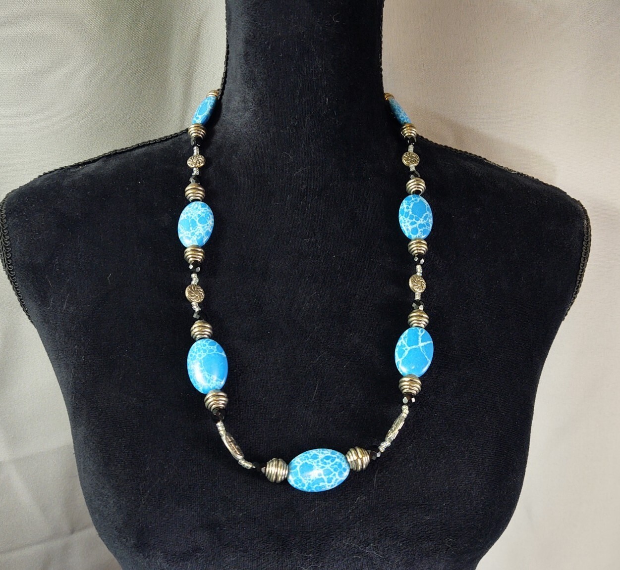 Vtg Beaded Necklace Toggle Closure Blue Black Silver Tone Beads Costume Jewelry