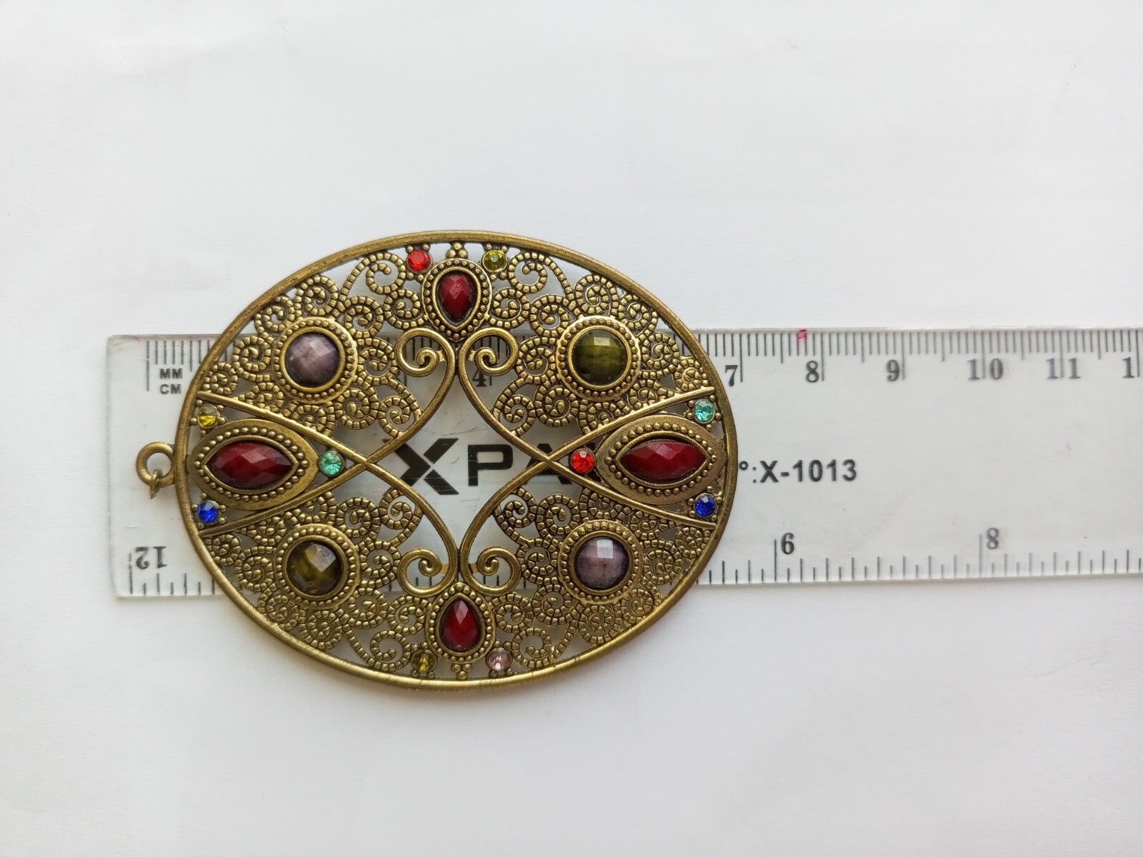 Vintage large Gold Tone, Red Purple Green Blue bead pendant Necklace Accessories