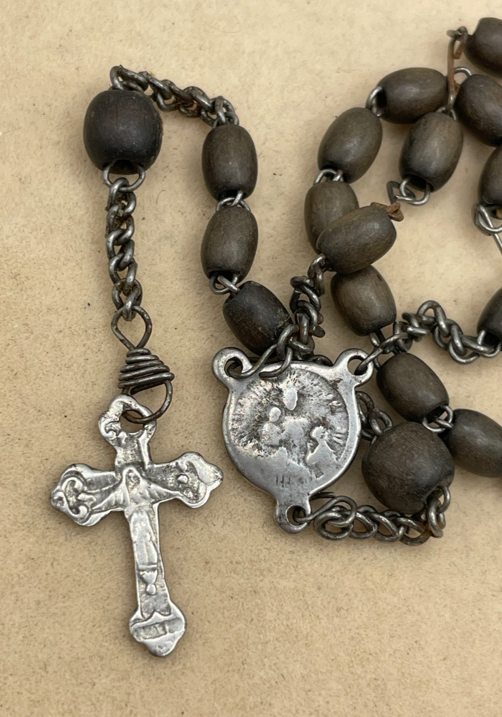 VTG Dark Wood beaded Rosary Crucifix silver tone Religious