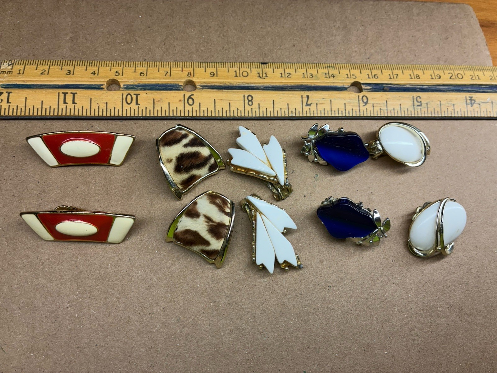 vintage earring lot modern mod 60’s – 80’s lot mixed