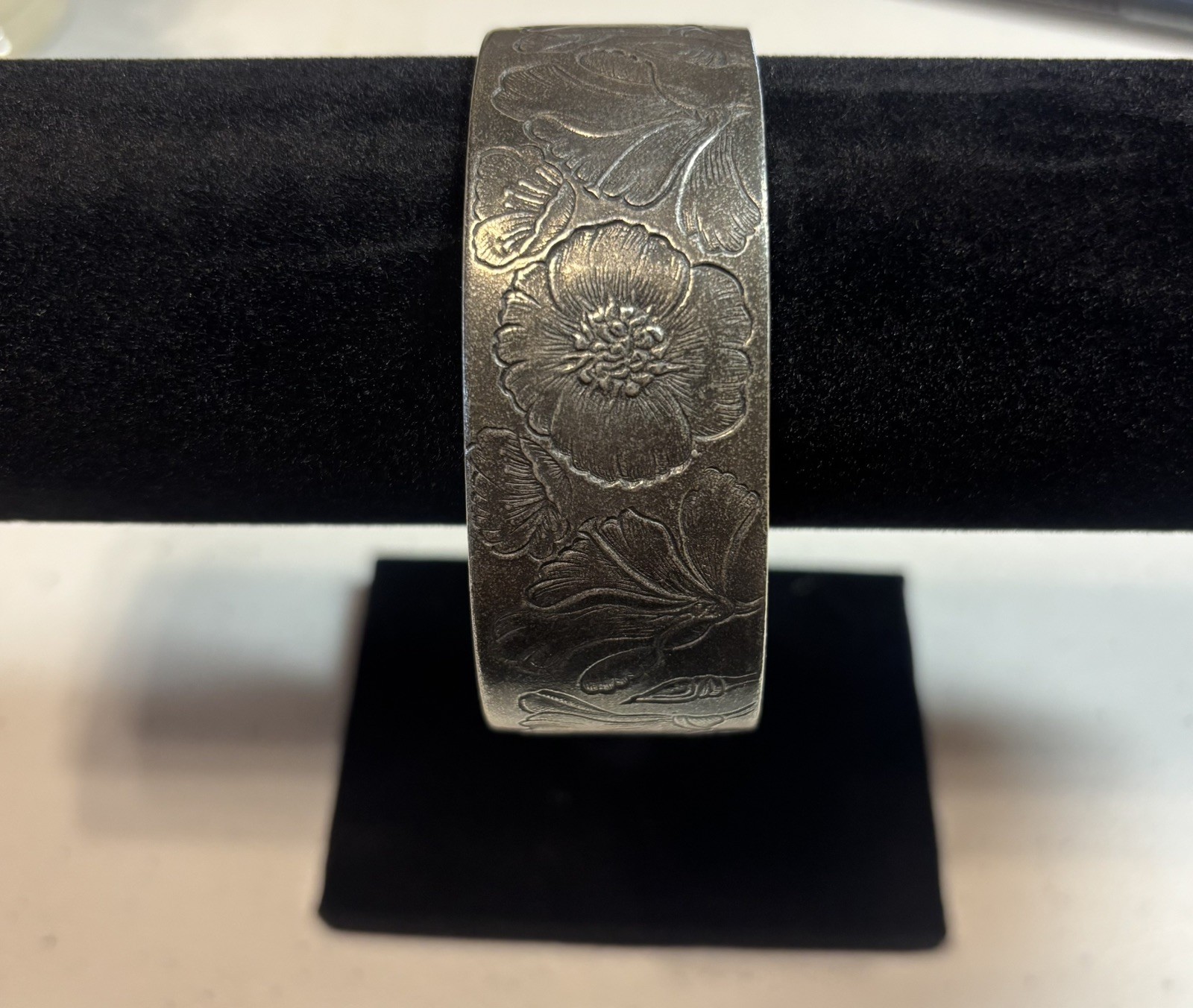 Calvert Salisbury Pewter cuff braclet August Poppy Flower of the Month