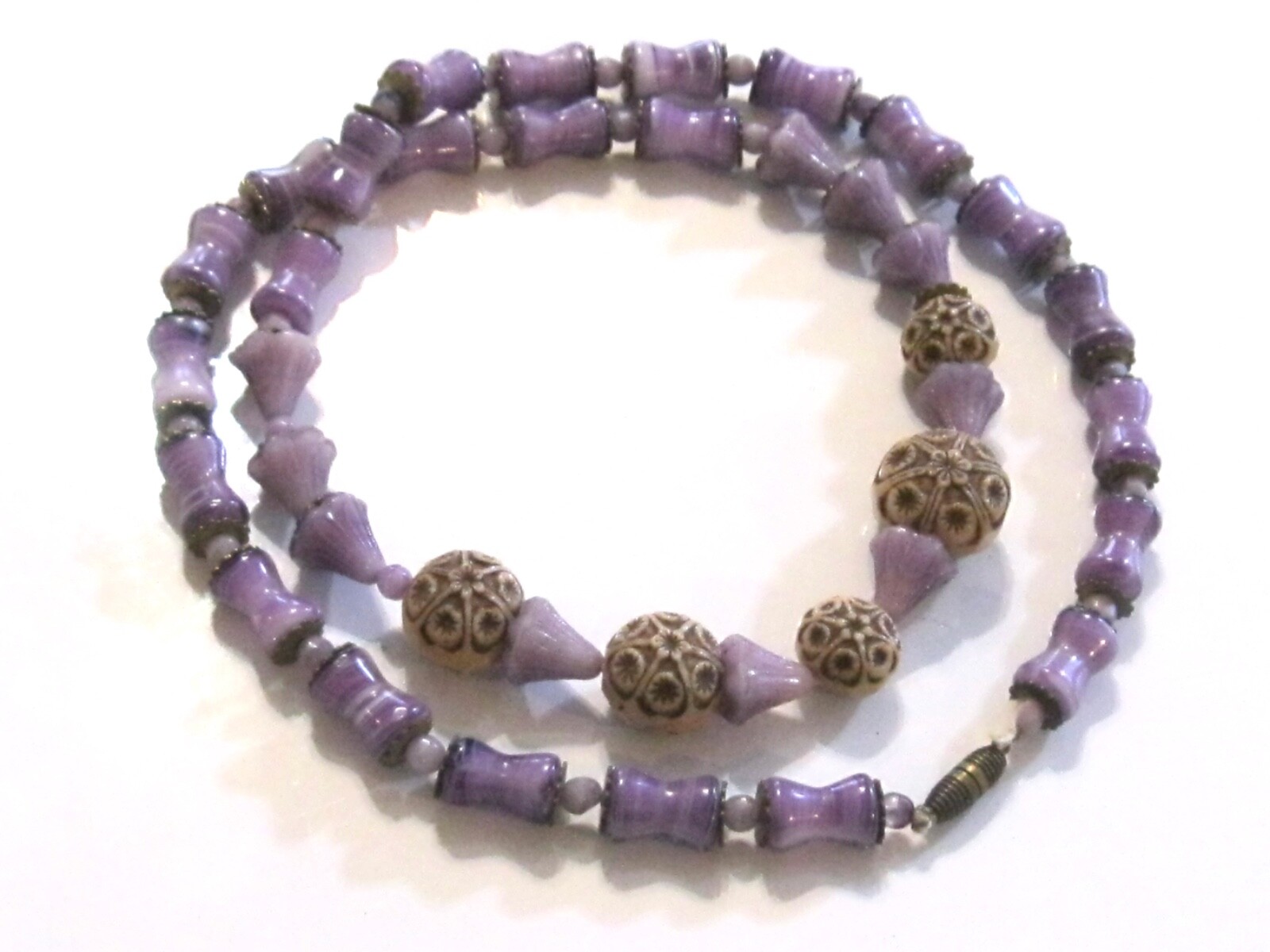 NEIGER BROS ANTIQUE ART DECO CZECH GLASS BEAD NECKLACE RARE PURPLE TAN FLORAL