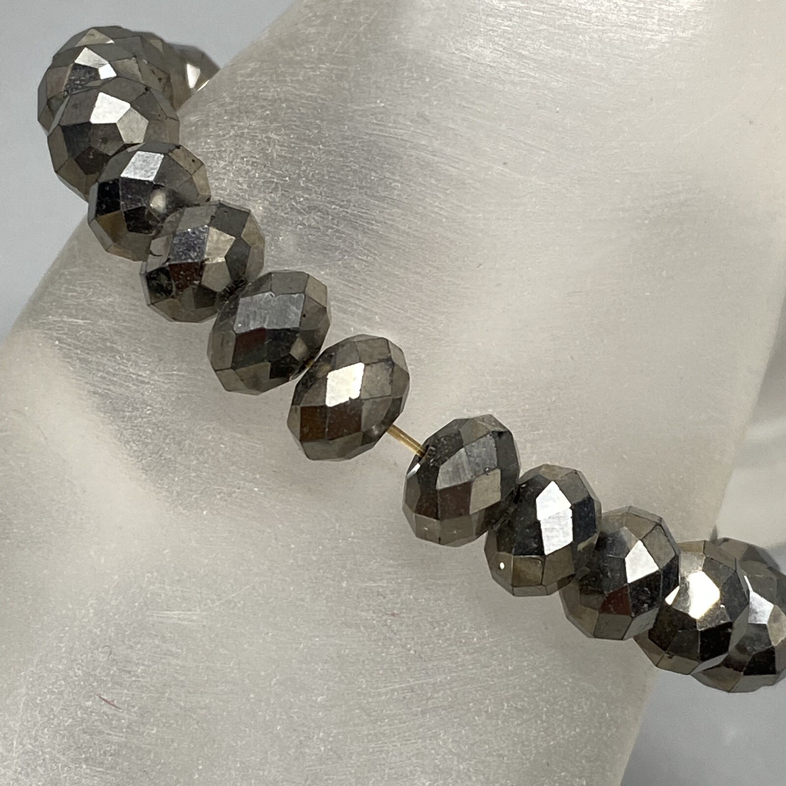 Stretch Bead Bracelet Gray Silver Glass Faceted Fire Polished Iridescent 6.5″