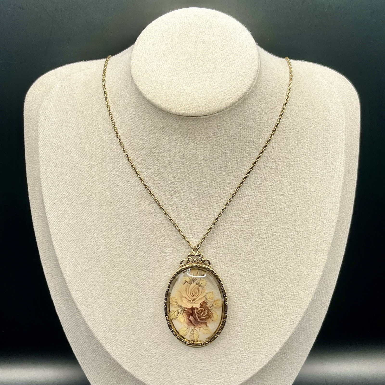1928 Jewelry Victorian Style Rose Pendant Necklace Gold Tone Glass *READ NOTES