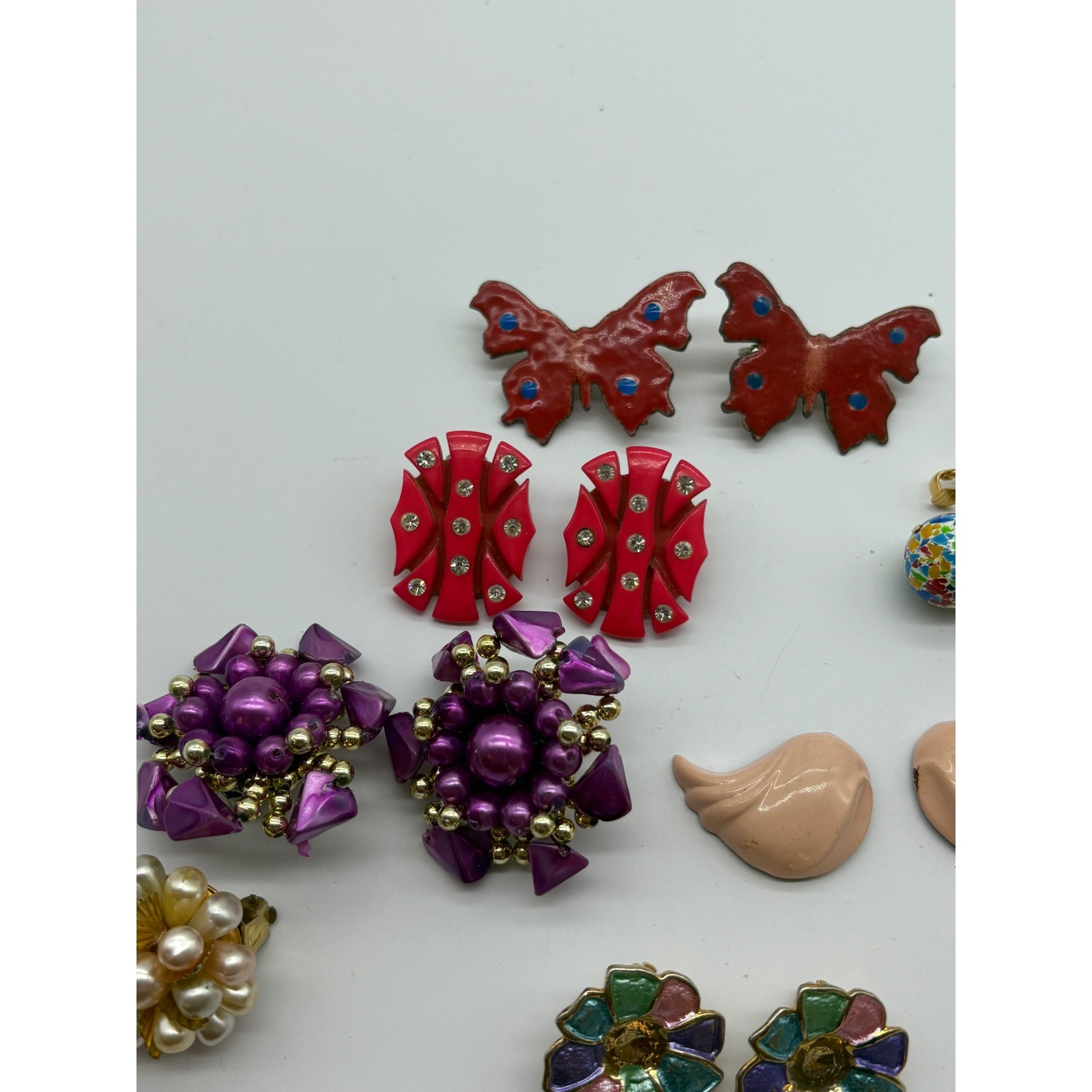 Vintage Clip On Earrings Lot 8 Pairs Purple Pink Red Butterfly Floral Enamel J36