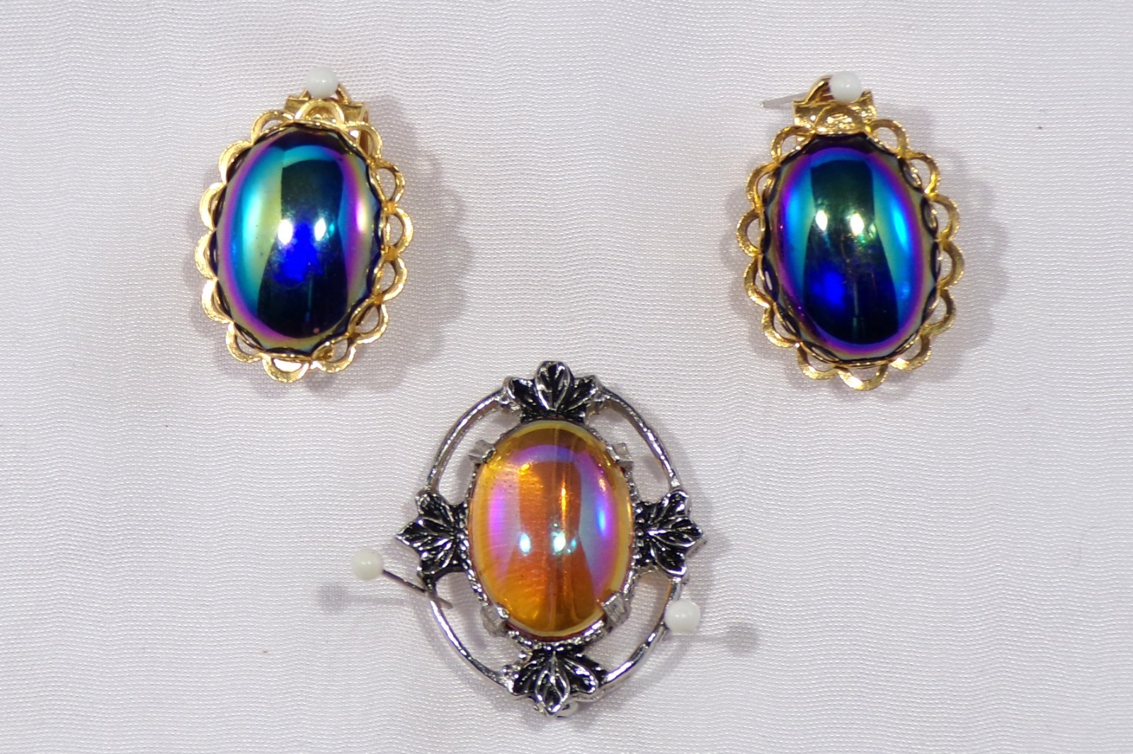 Vintage Iridescent EARRINGS and BROOCH PIN Oil Slick Glass Cabochon 1950-60s
