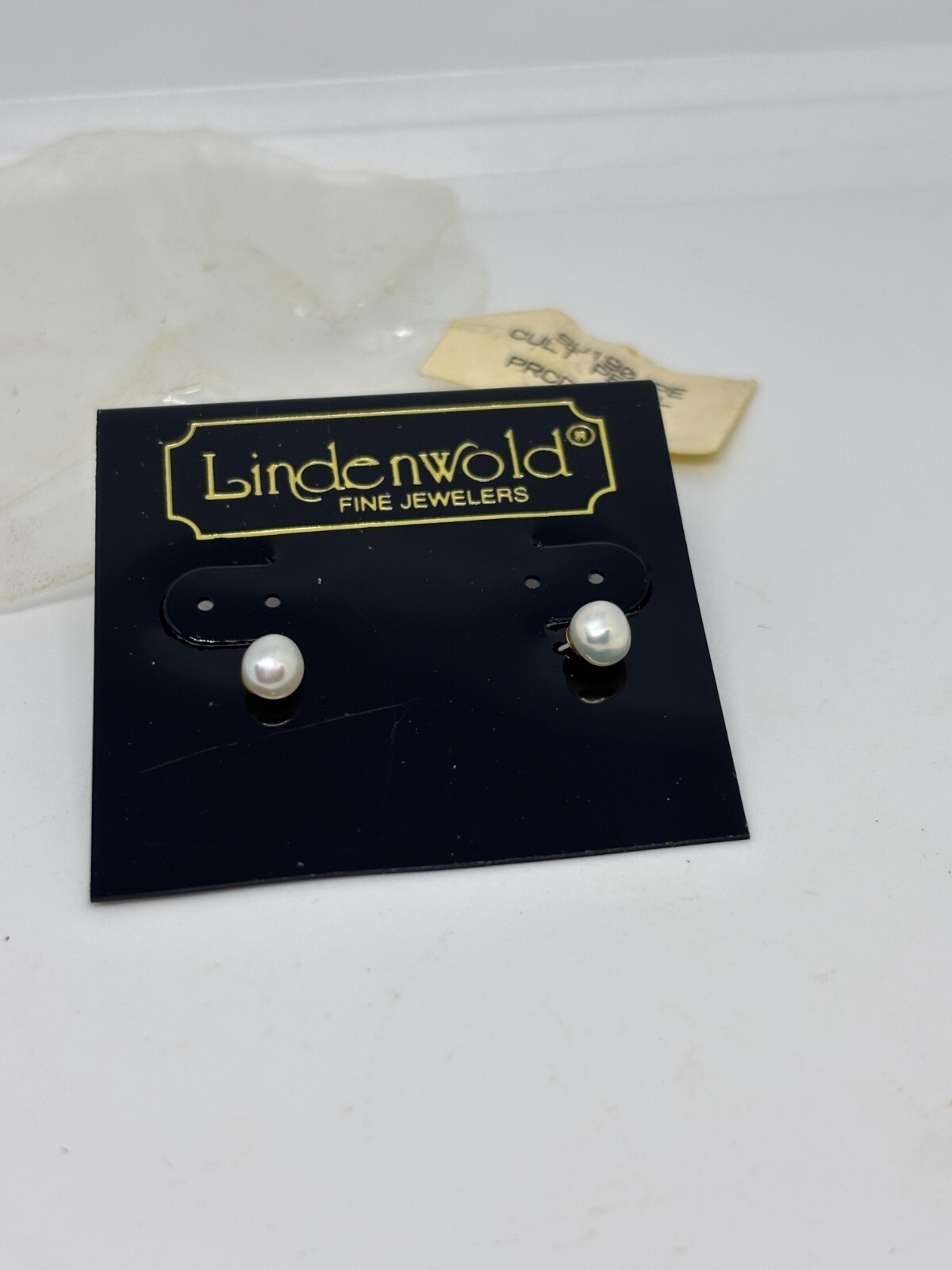 Vintage NOS Lindenwold Fine Jewlers Cultured White Pearl Stud Earring Pierced