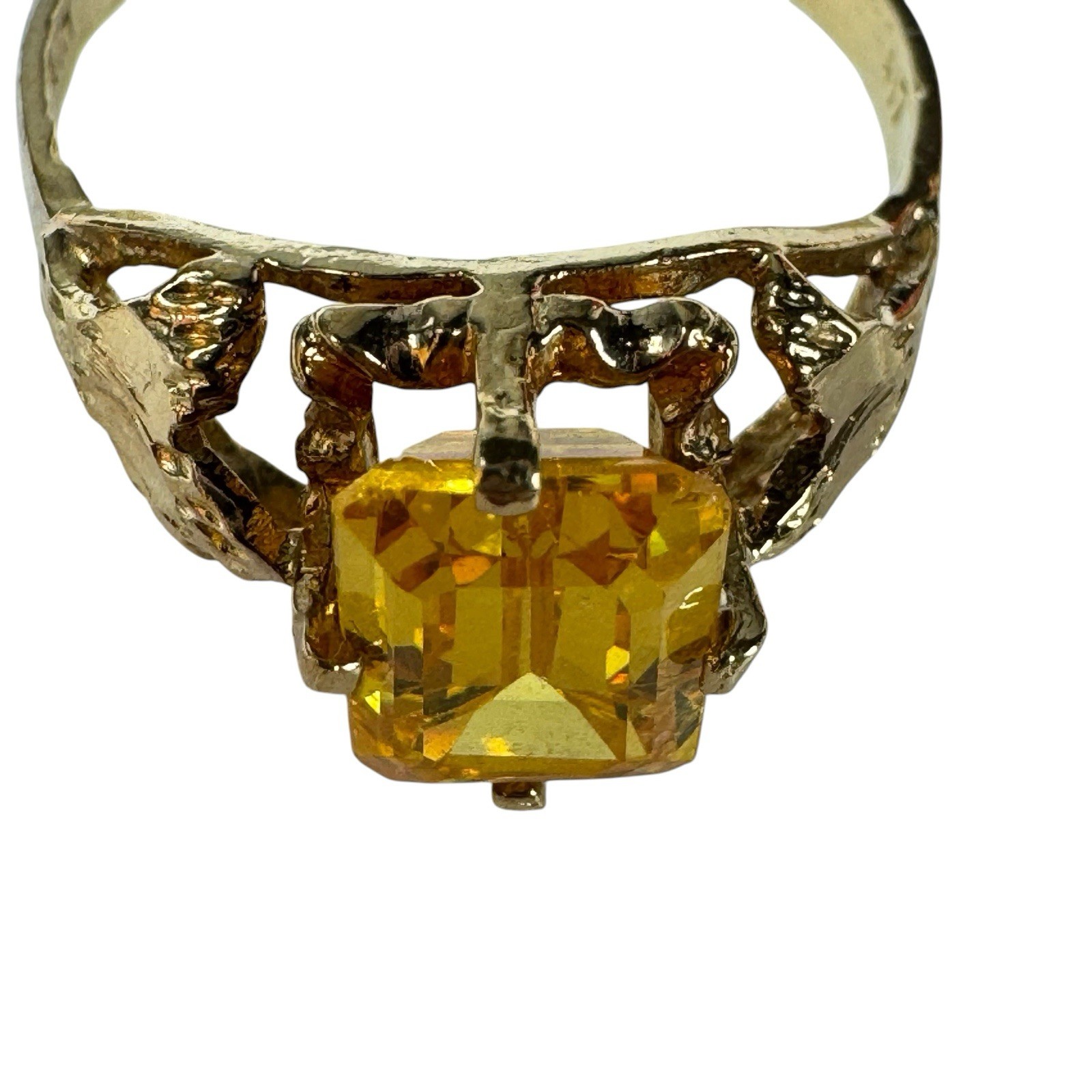 Vintage Art Deco Ring 10 K Yellow Gold & Emerald Cut Yellow Crystal CZ Sapphire