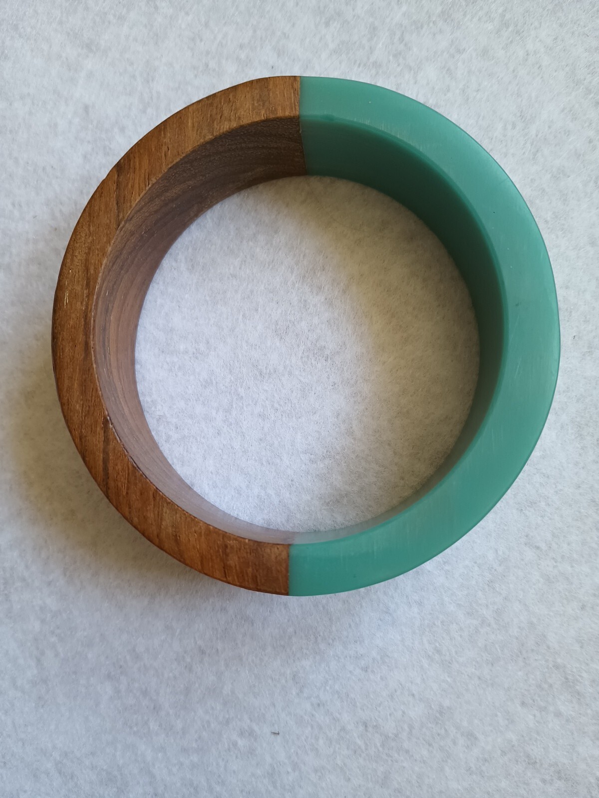 Vintage Lucite And Wood Bangle 1 1/2 Opening Size 6-7 Aqua And Wood Nice, 3/4in