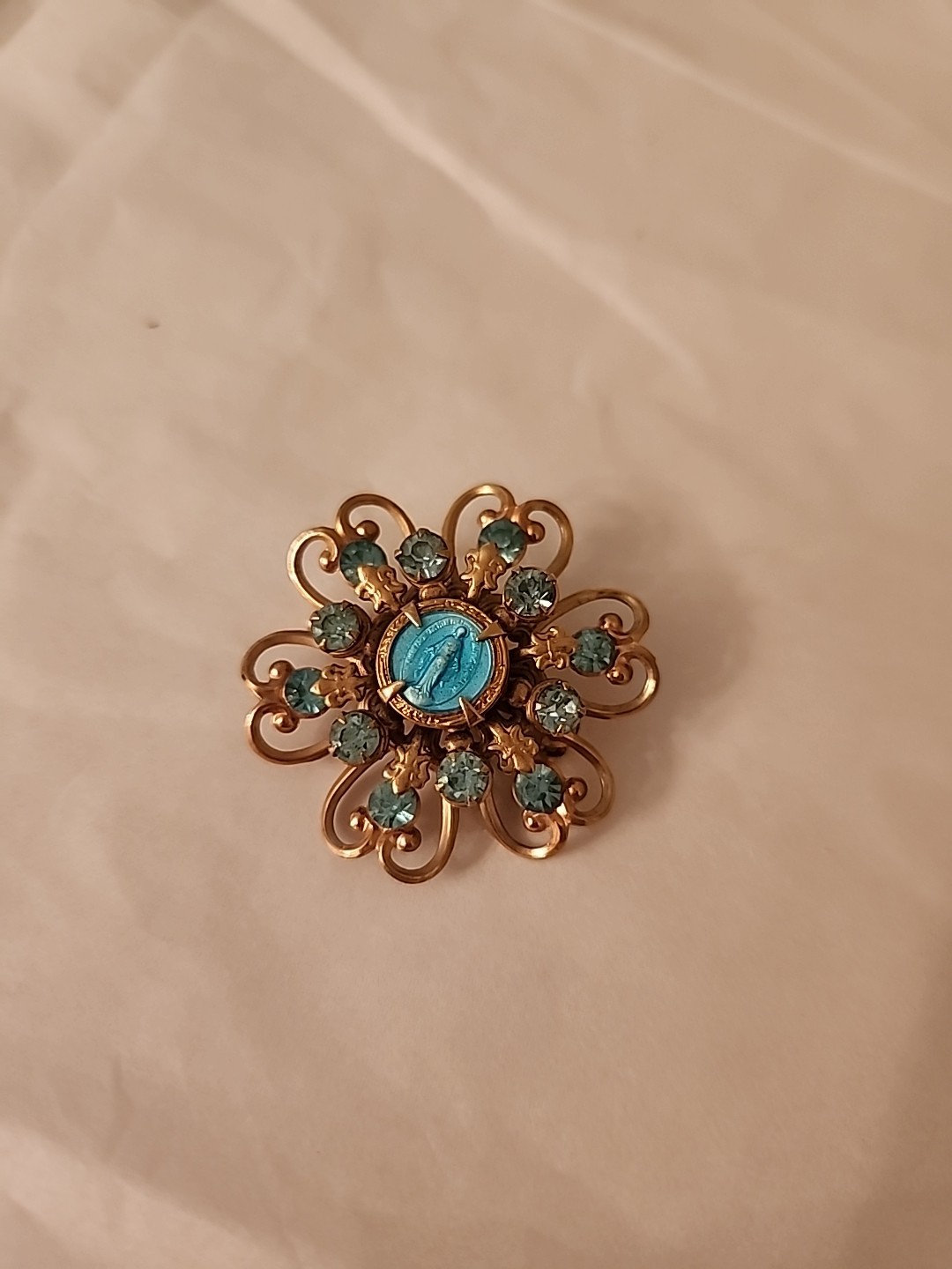 Vtg Virgin Mary Gold Tone Pin Brooch Filigree Enamel Blue Facet