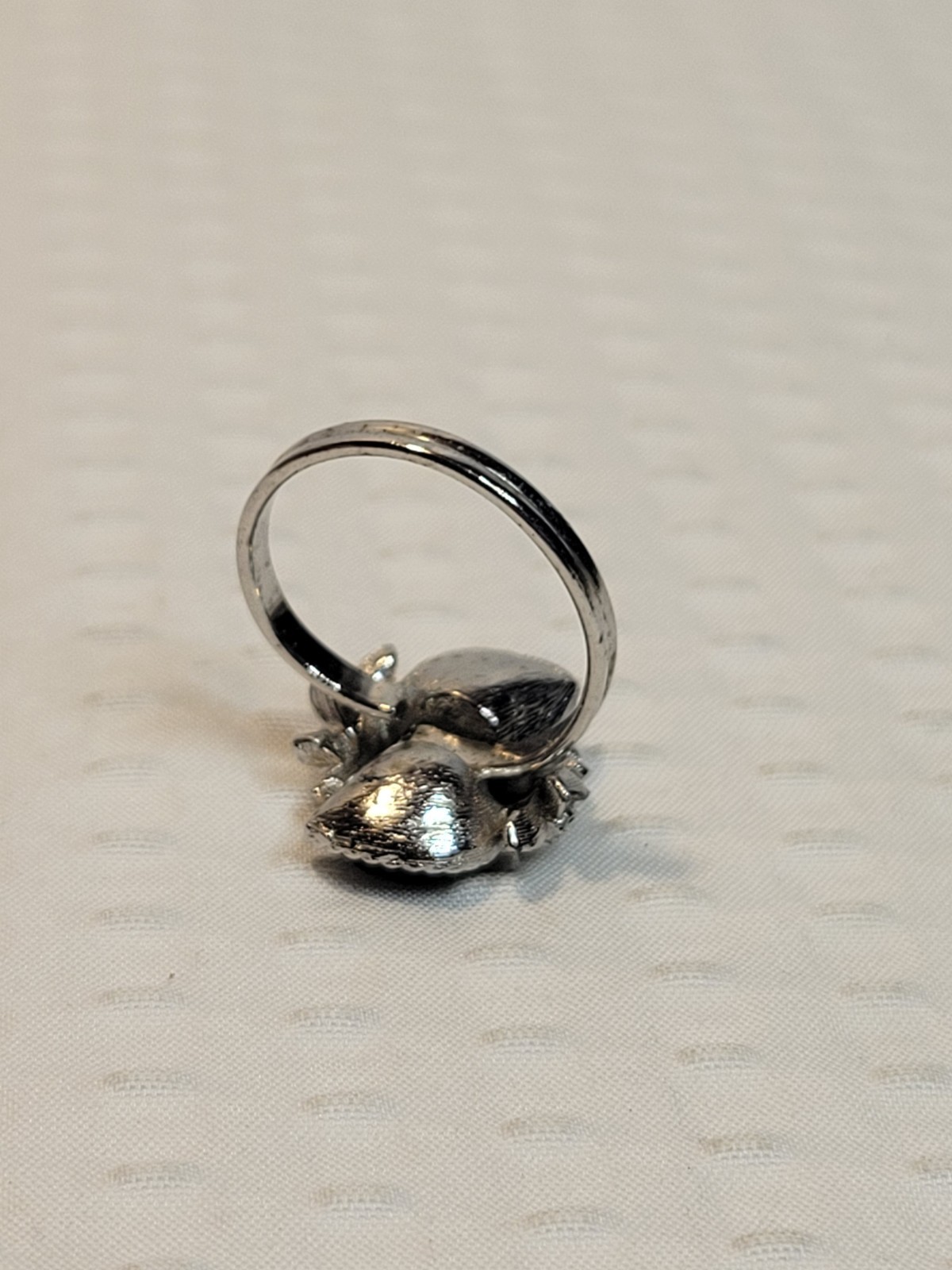 Vintage “LOVE STORY” May Birthstone Ring Sarah Coventry Adjustable Green Hearts
