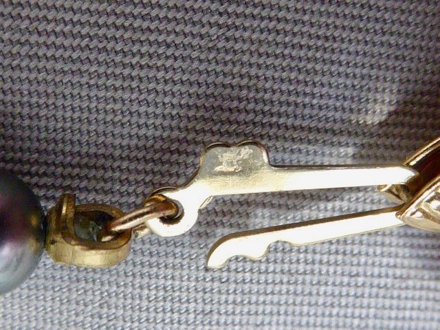 16.5 ” CULTURED gray blue PEARL KNOTTED NECKLACE 14K W GOLD CLASP & EARRINGS