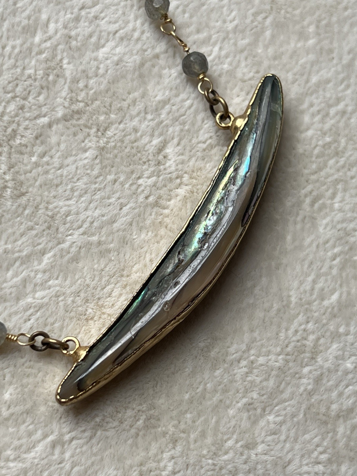 Vintage Dainty Labordorite Chain Necklace Paua Shell Pendant Gold Tone 16”