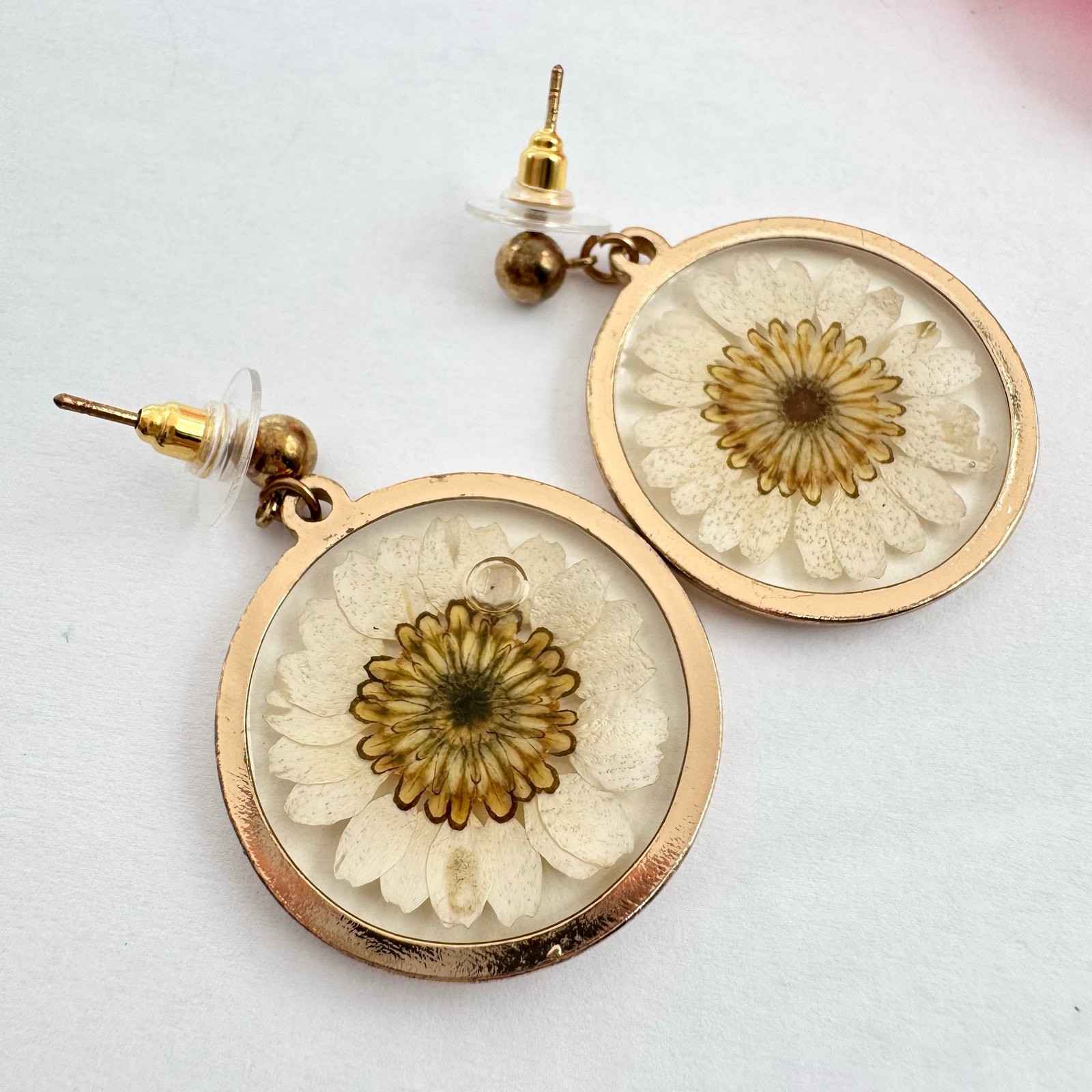 Vintage Dried Pressed Daisy Earrings Flower In Resin Cottagecore Garden Party