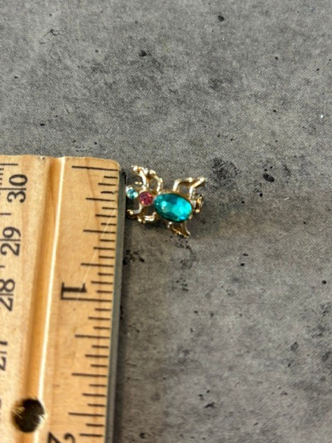 Lot Of 6 Vintage Lady Bug and other bug/insects Brooch Pin