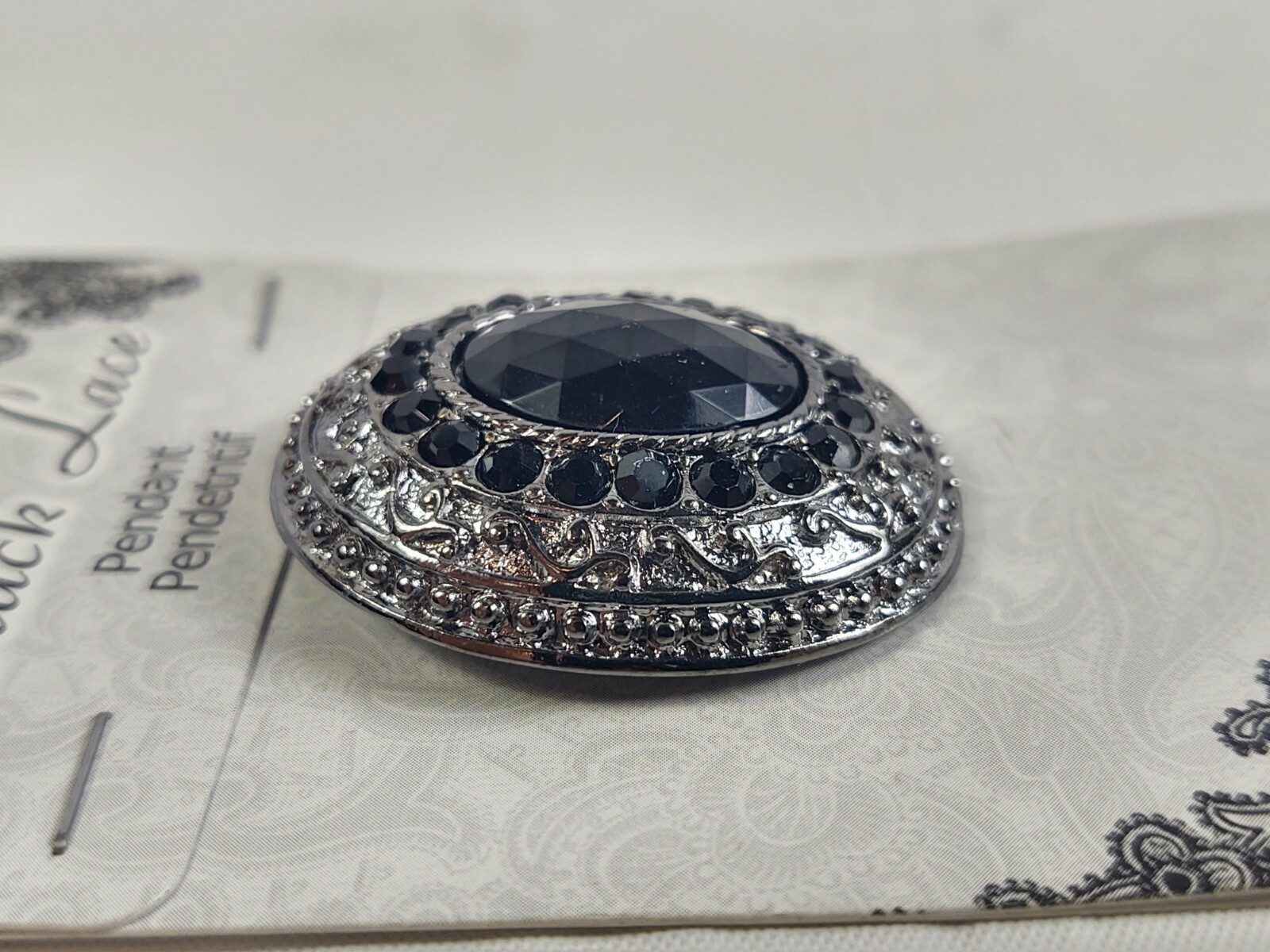 Vtg New Old Stock Black Lace Pendant Women’s Costume Jewelry Metal Black Jewels