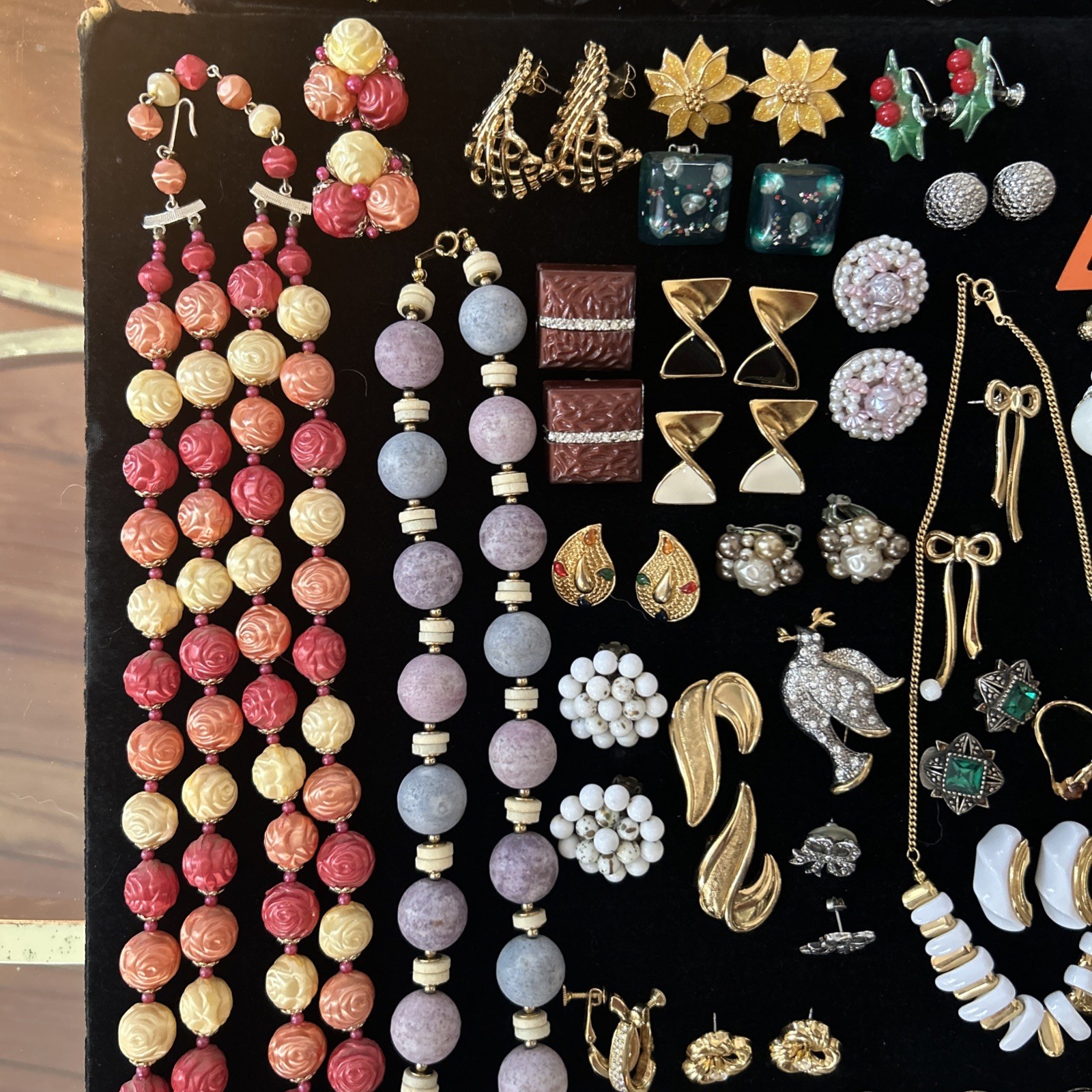 80 Vintage lot jewelry unbranded wearable Trifari Monet Coro Avon Italy Marvella