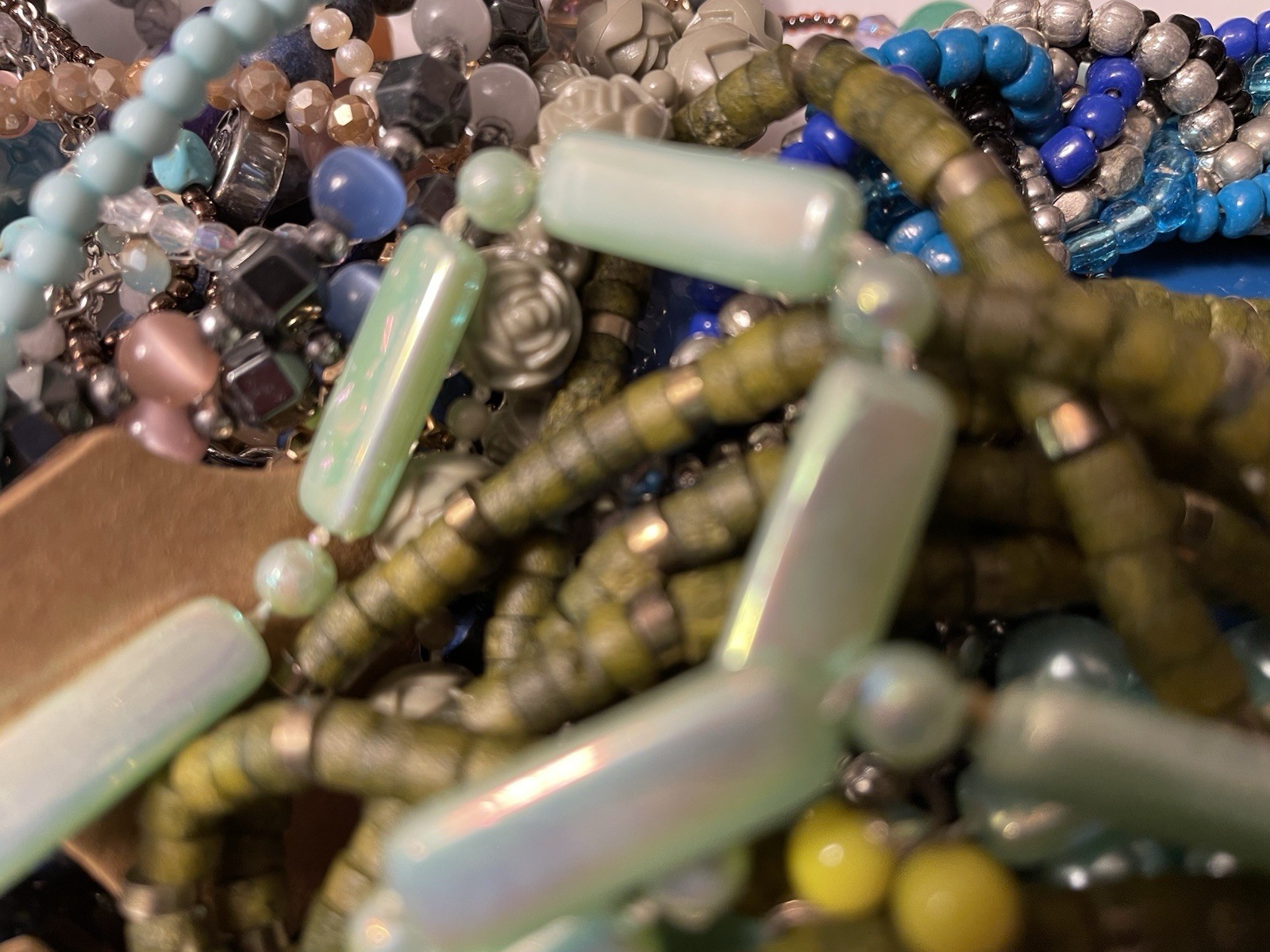 4Lb Mixed Mystery Jewelry Lot Vintage Mod Boho Beaded Necklaces Bracelets