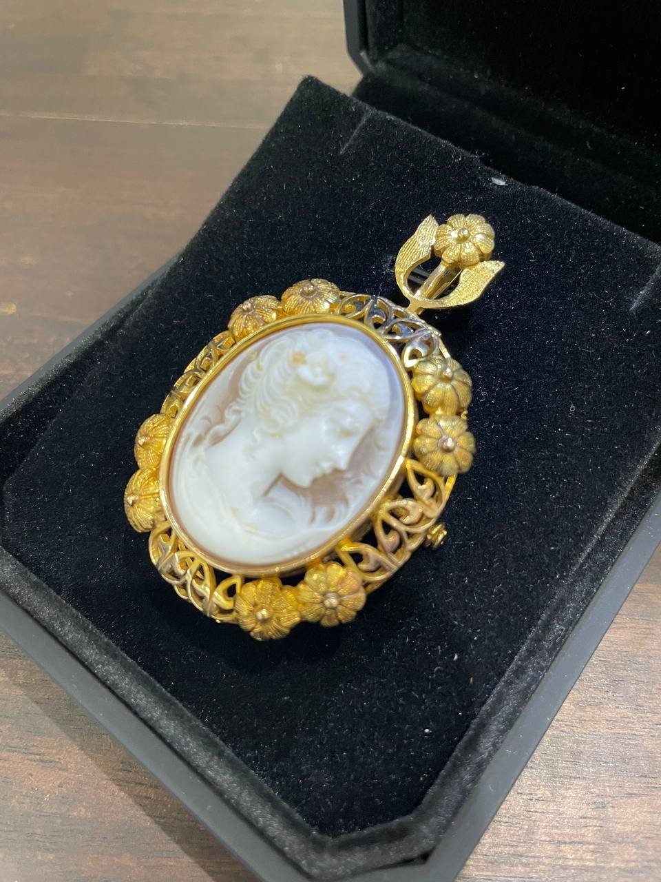 Vintage Cameo Set 14K Yellow Gold Brooch/Pendant & Carved Rose Ring 6.5 size