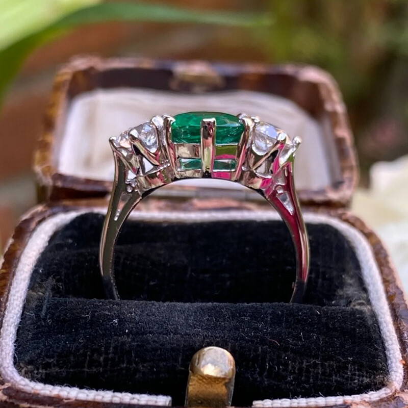 2.8Ctw Green Oval Three Stone Simulated Diamond Art Deco Wedding 925 Silver Ring