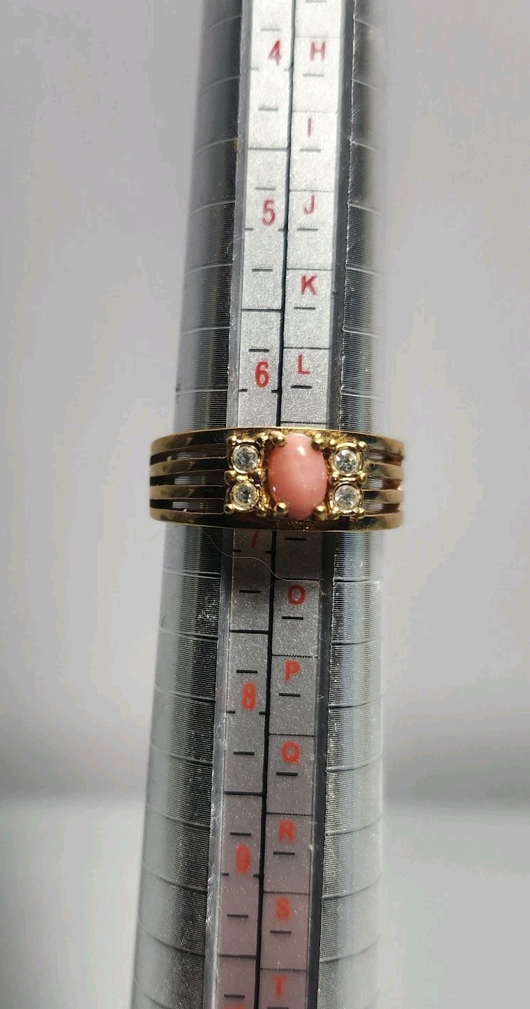 Avon Pink Stone Ring W/ clear Rhinestones Size 6-7 Gold Color