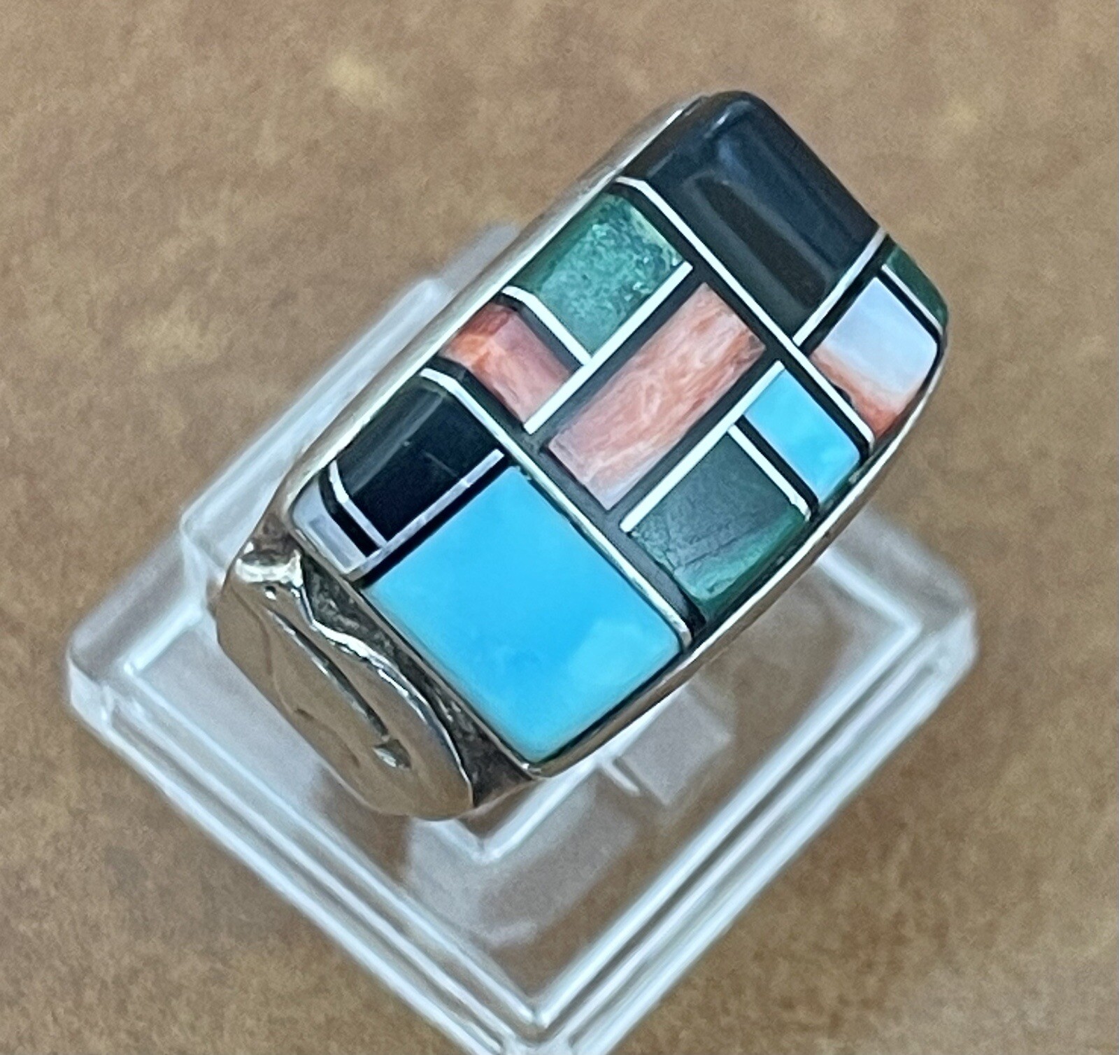 South Western 925 QUOC Turquoise Inc. Albuquerque Stones Bear Embossed Ring Sz 9