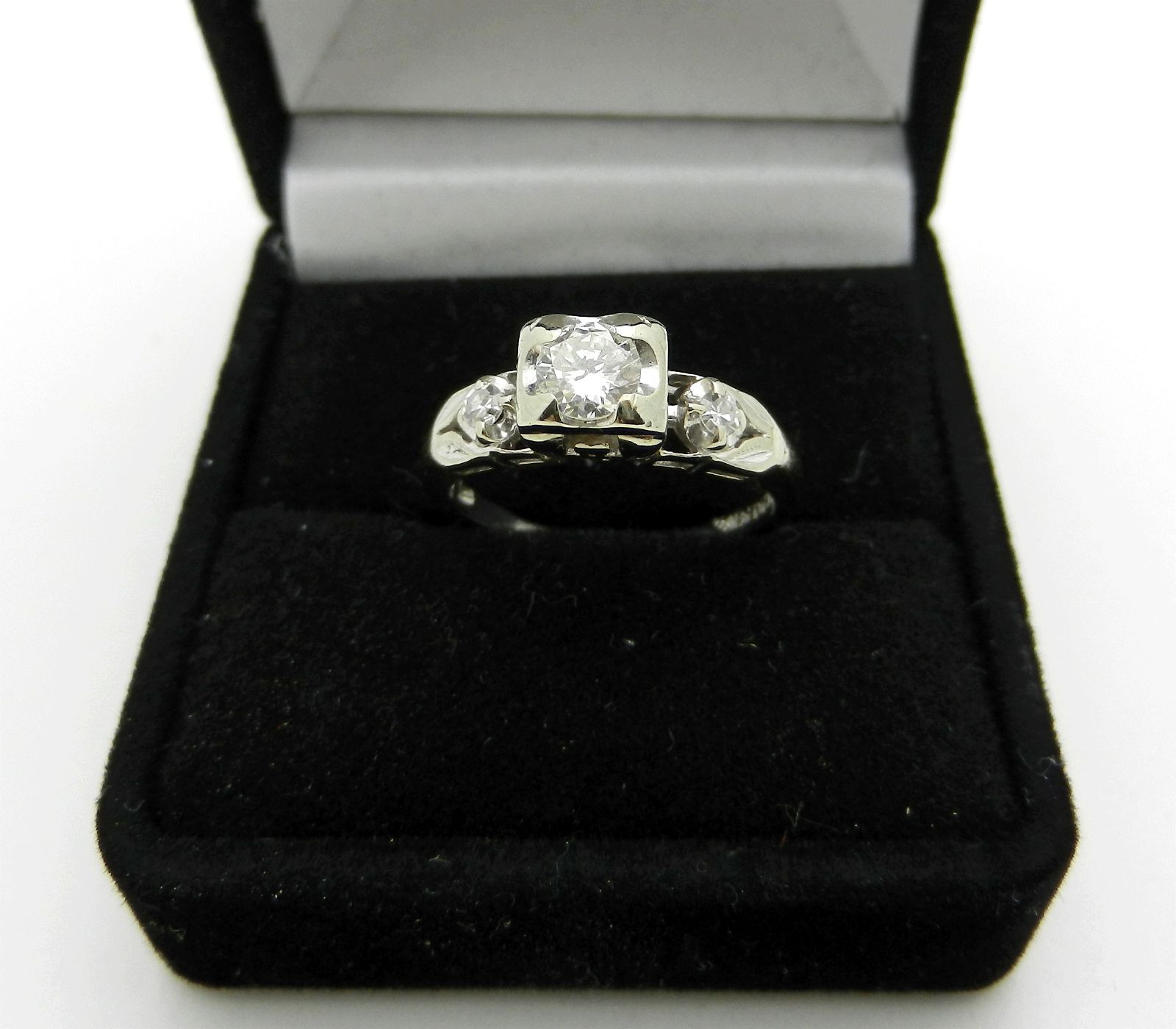 VINTAGE Art Deco solid 14k WHITE GOLD Diamonds Ring size 6