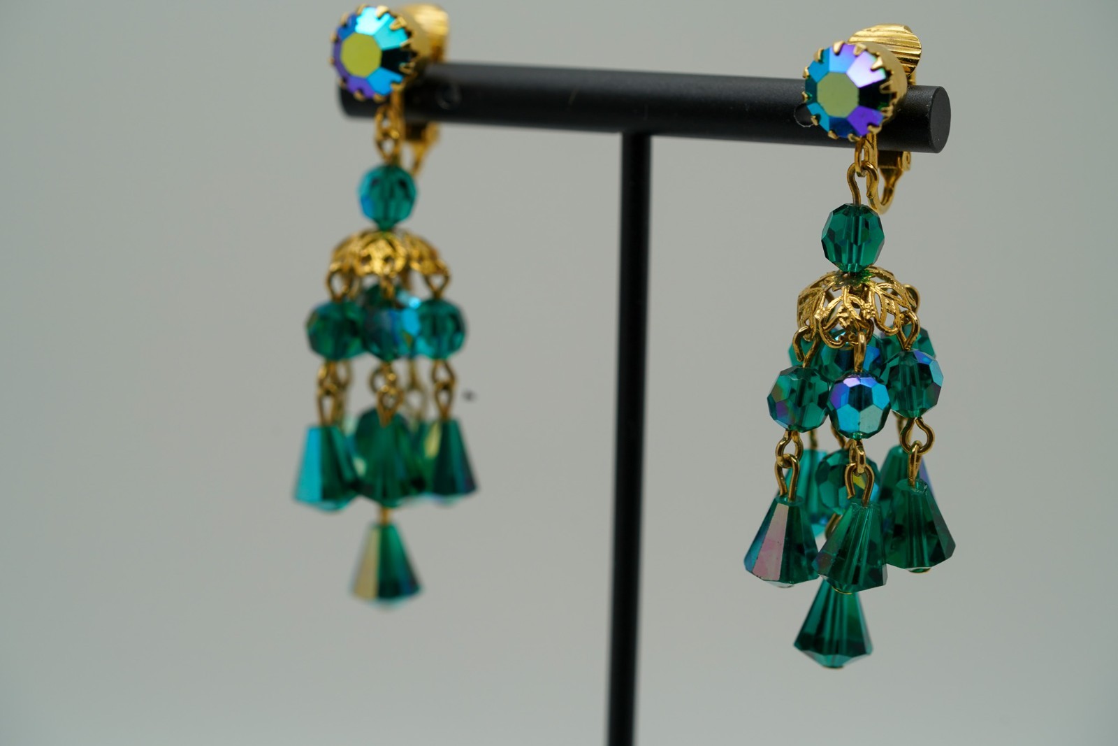 Vintage Green Blue Iridescent Chandelier Dangle Earrings 5.7cm EB1