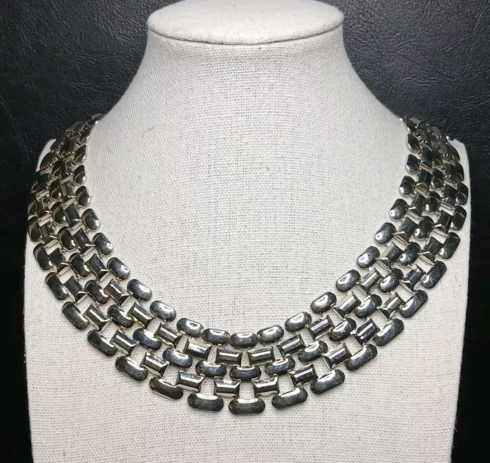 Vintage Popcorn Chain Necklace Silver Tone. 11-981