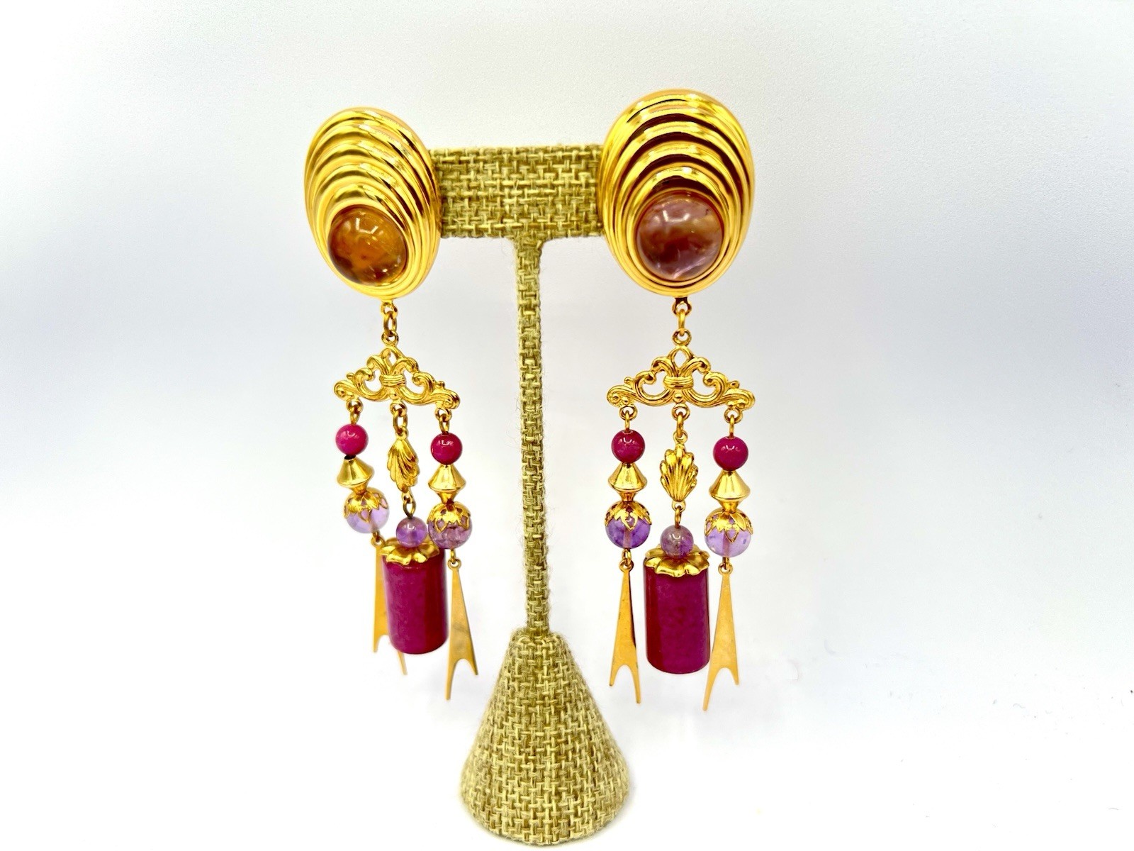 Vintage 1980s Saks NOS Gold Amethyst Fuchsia Chandelier Spikes Earrings RO-DO SI