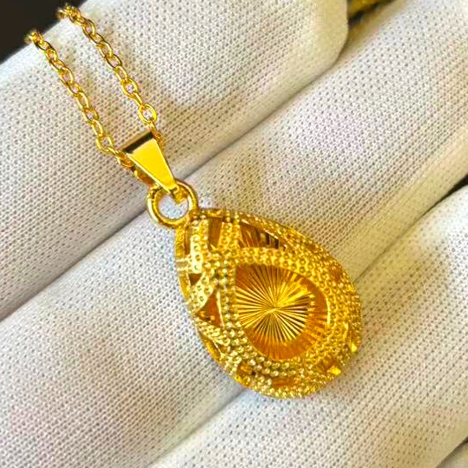 VTG Hollowed-out Gold-plated (NOT SURE) Pendant Necklace, marked ‘999’