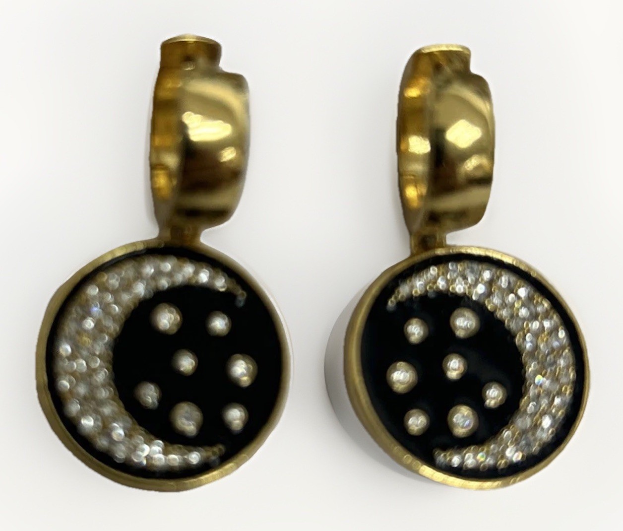 Vintage Gold Tone Rhinestones Earrin