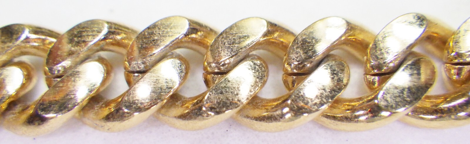 Vtg Signed MONET Heavy Cuban Link Gold Plate Chain Sister Clasp 18″ x 3/8″ 48.7g