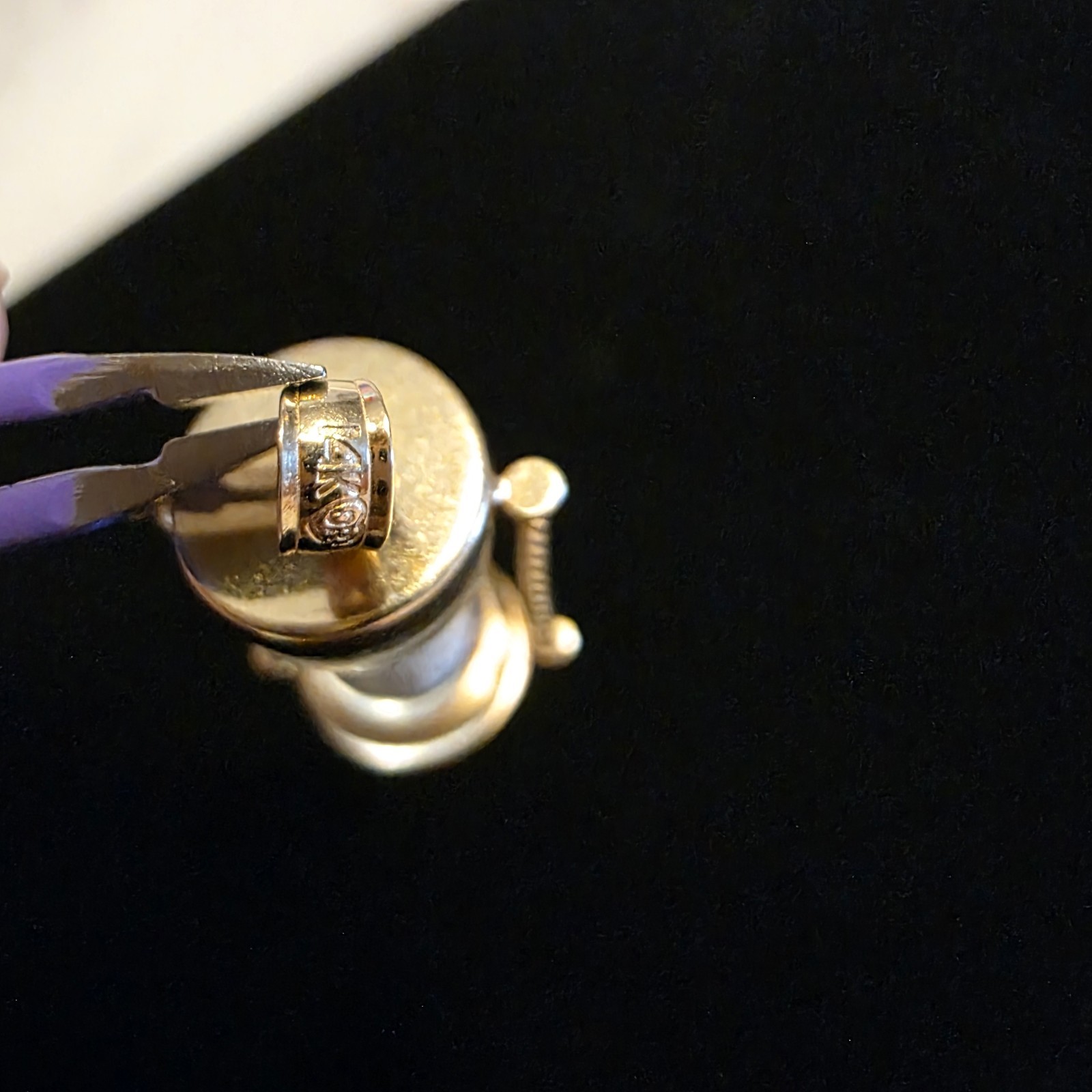 14kt yg Hour Glass Charm with Diamond Chips