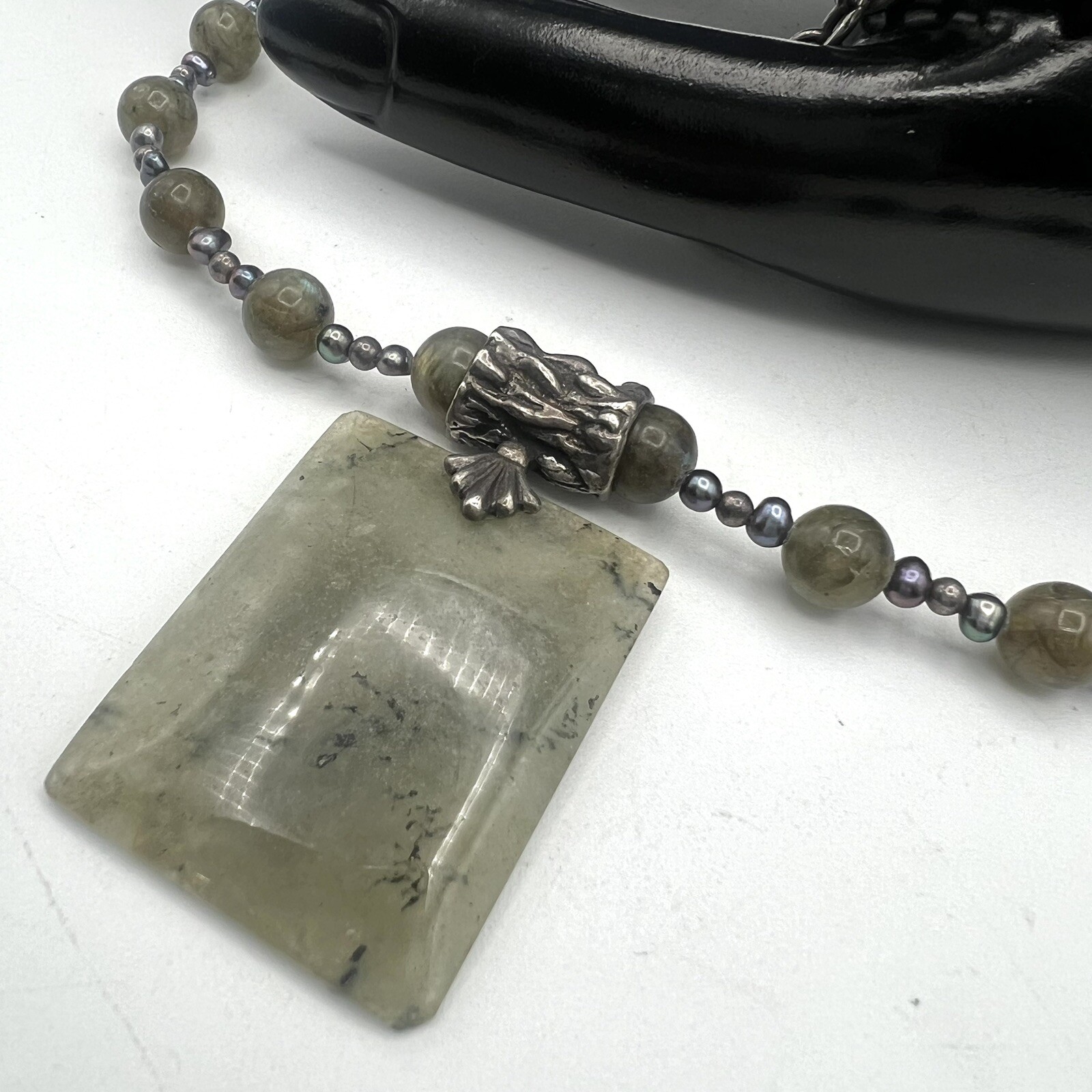 Vintage Green Stone & Purple Peacock Pearl Sterling Silver Pendant Necklace