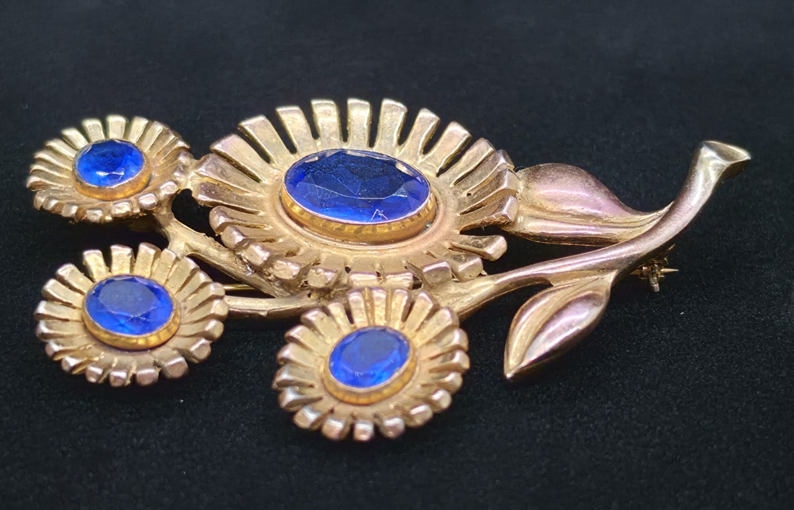 Vtg 1930s/40s Pot Metal Floral Spray Bouquet Blue Rhinestone Brooch Pin
