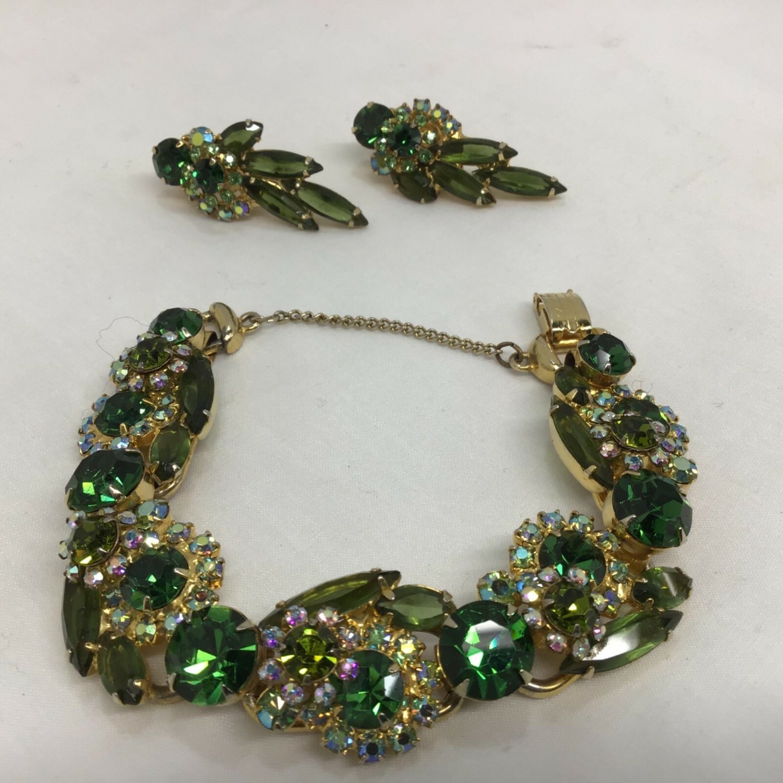Juliana D&E Vtg 1950s Emerald Green Rhinestone Bracelet & Earrings Set